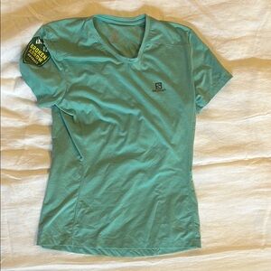 Salomon W’s Running Top “Broken Arrow Skyrace” Badge Small
